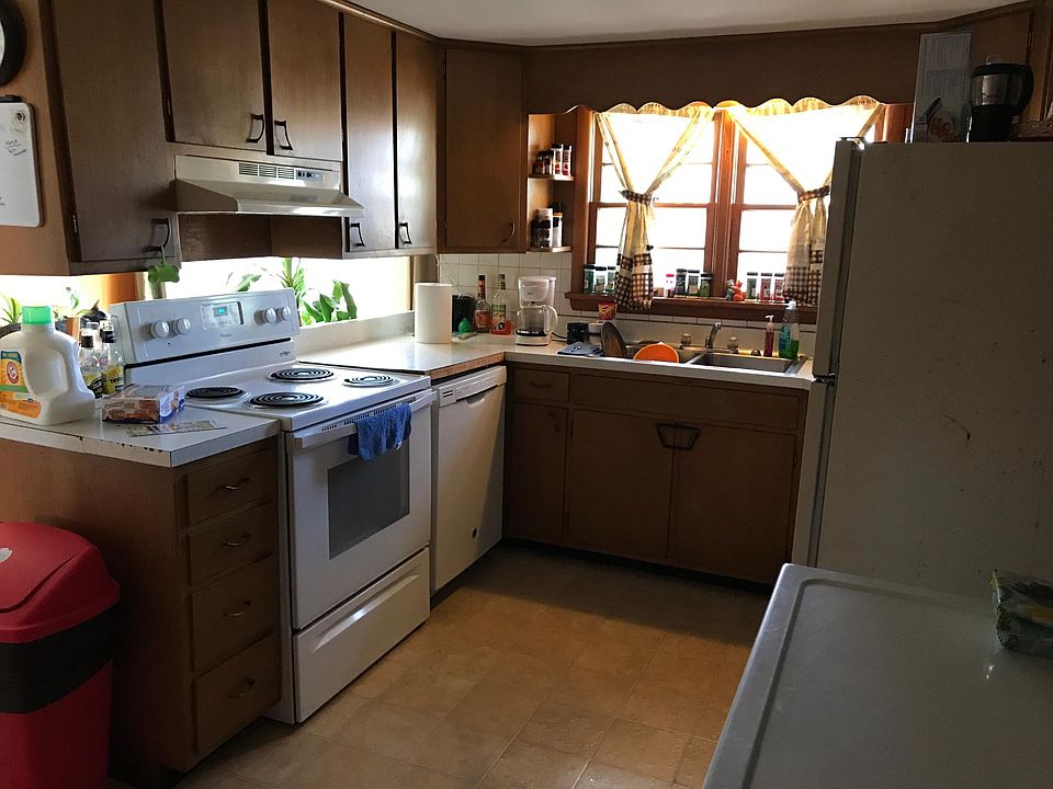 1st image of 410 S James St