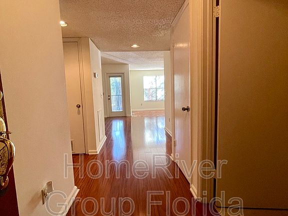 5th image of 8736 Key Biscayne Dr APT 204