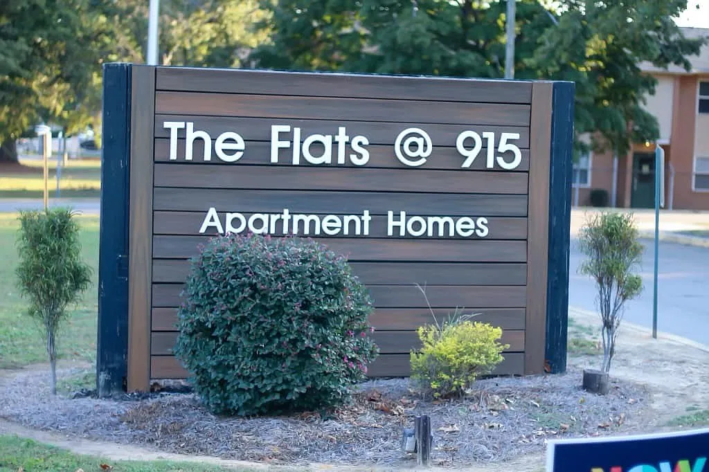 The Flats at 915 — Photo 4