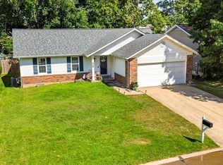 110 Barrington Dr, Saint Peters, MO 63376