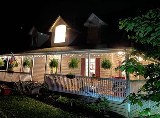 1050 River Bend Dr, Mars Hill, NC 28754