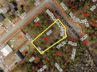 102 Maple Ct, Havelock, NC 28532
