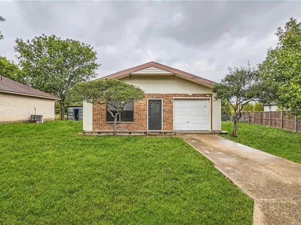 806 Prairie Creek Dr, Princeton, TX 75407