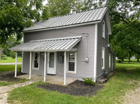 35 E Walnut St, Jeffersonville, OH 43128