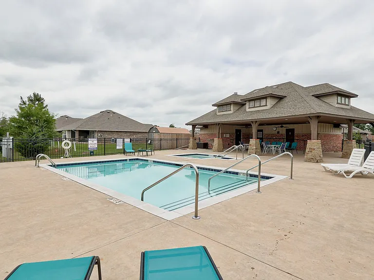 Whispering Creek Community — Photo 3