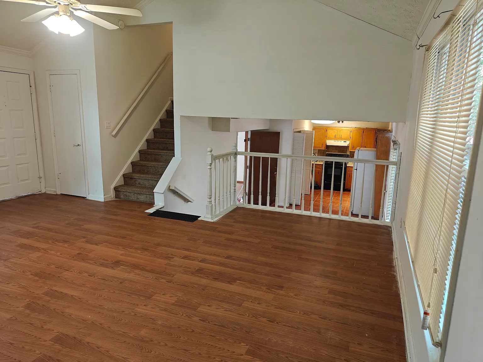 3 bed, 1536 sqft, $1,950 — Photo 3