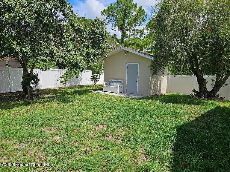 1040 Big Horn Cir NW — Photo 15