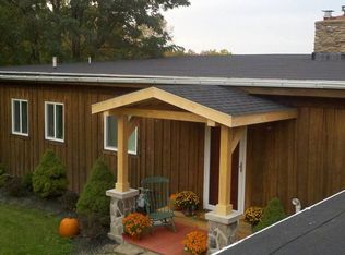 10613 Tamarack Dr, Perrysburg, NY 14129