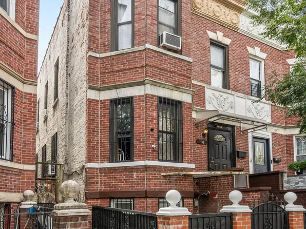 904 Avenue C image 1 of 15