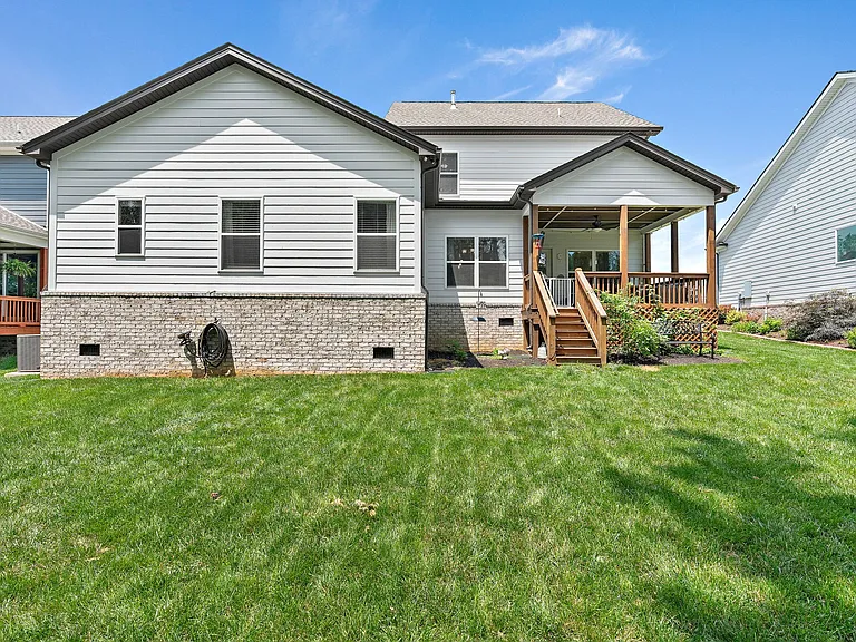 1327 Batbriar Rd — Photo 3
