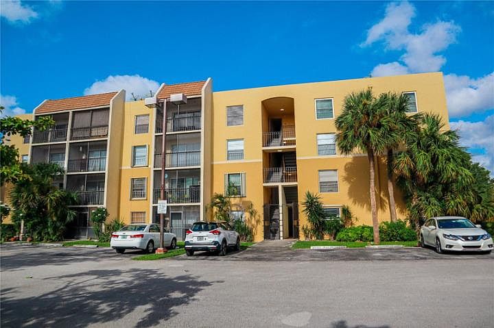 1st image of 8005 Lake Dr APT 403