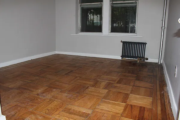 Rented by Leonidas Realty | media 1