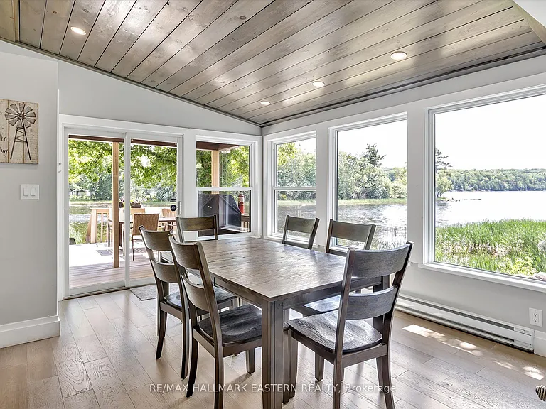 504 Pine Point Ln — Photo 12