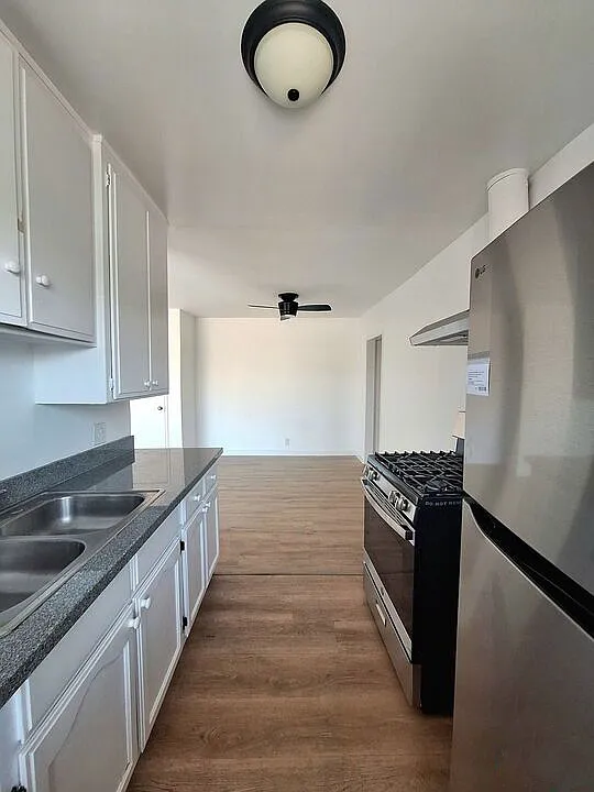 1 bed, 642 sqft, $2,100 — Photo 4