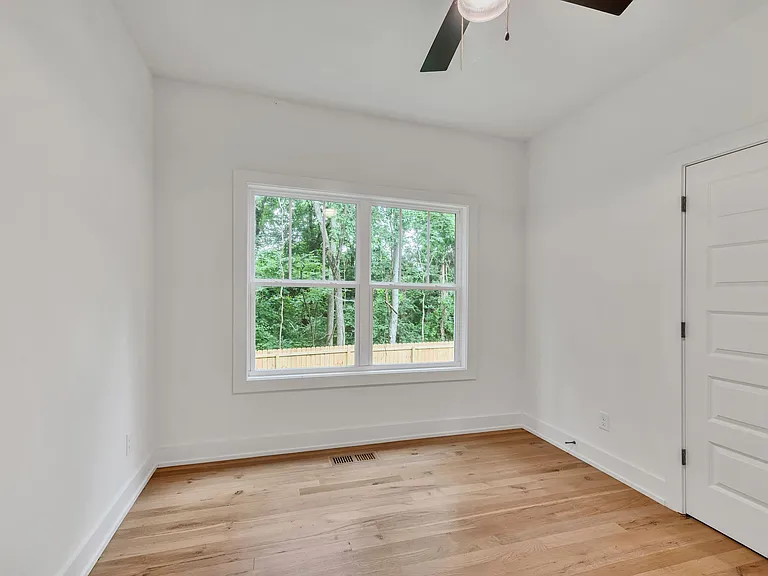 6519 Thunderbird Dr #B — Photo 16