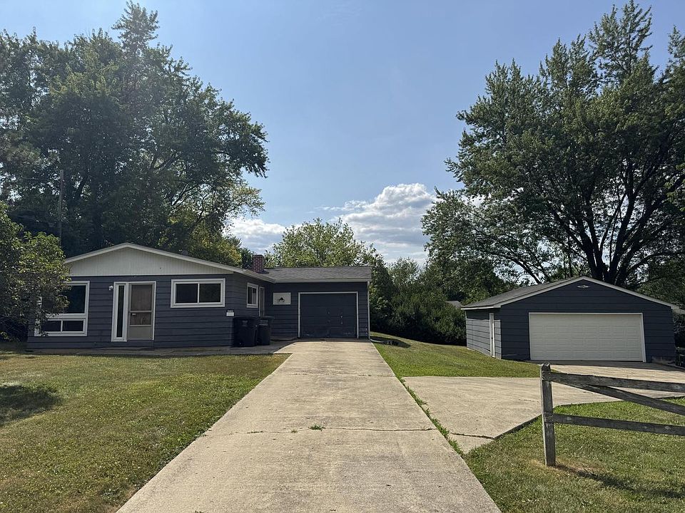 1st image of 12142 219th AVENUE