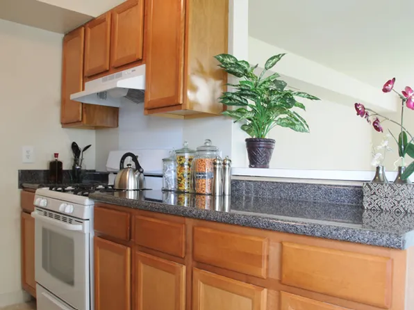 Pine Gate Apartments, 35 Osage Dr #526b72b78, Old Bridge, NJ 08857