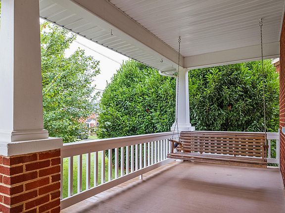 4th image of 355 Florence Ave