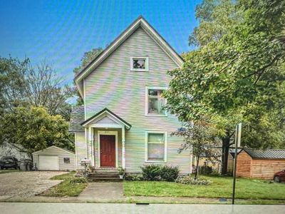 217 S Jefferson St, Lowell, MI, 49331