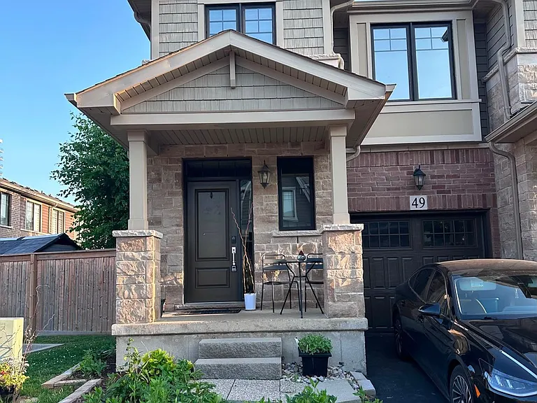 49 Waterview Ln — Photo 1