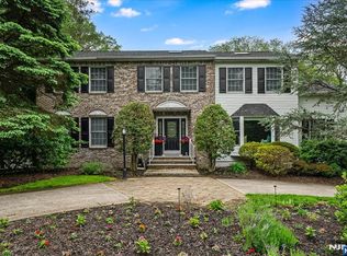 530 W Saddle River Rd, Ridgewood, NJ 07450