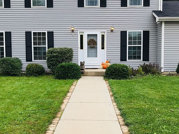 3rd image of 35 Otto Dr