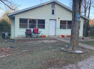 1536 Pendleton Rd, Farmington, MO 63640