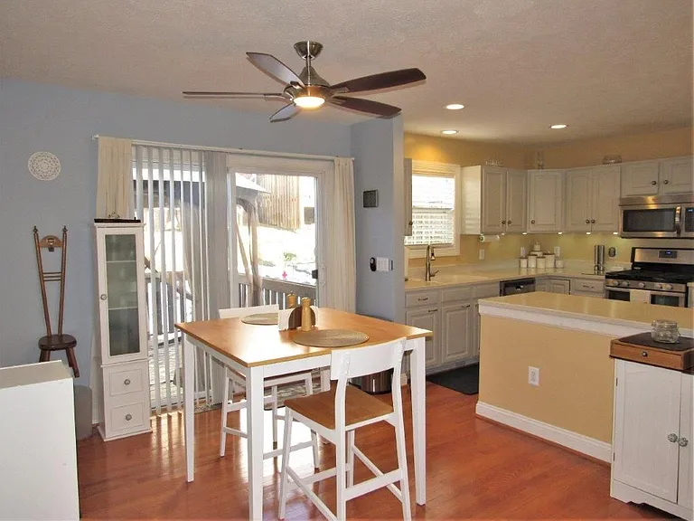 555 Silver Leaf Dr — Photo 6