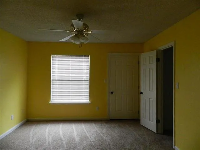 3404 Daylily Ln — Photo 9