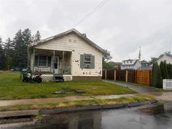 25 Hillside Ave, Middletown, CT 06457