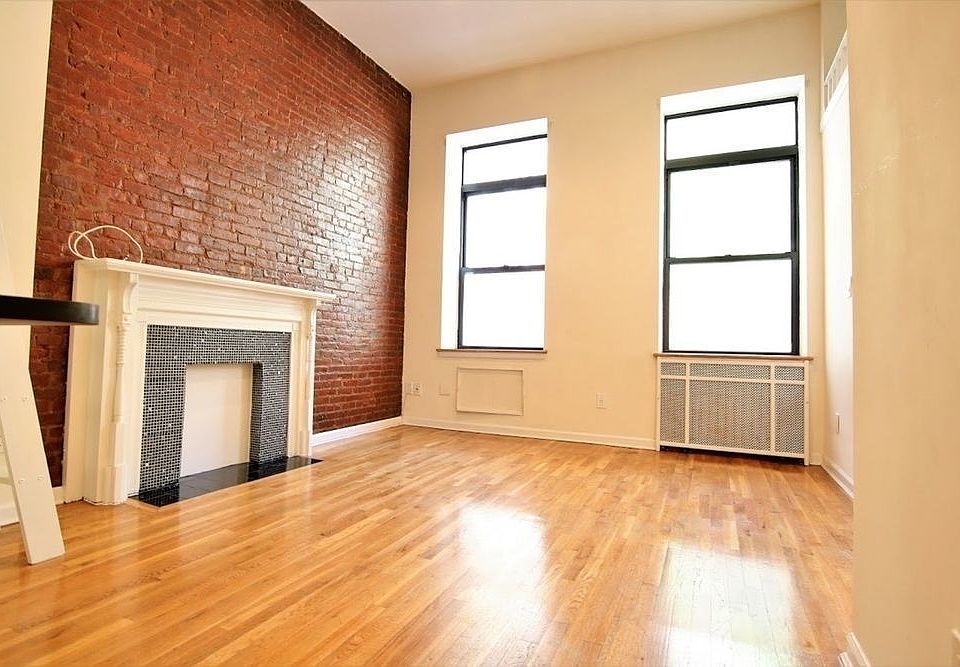 1st image of 156 W 75th St #3F