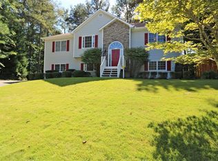 402 Queensbury Pl, Acworth, GA 30102