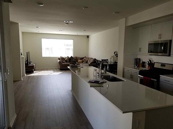 5th image of 1251 Paseo Sea Breeze Unit 20