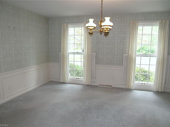 4th image of 31860 Burlwood Dr