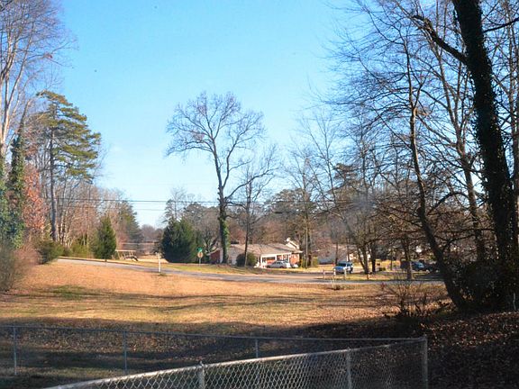2nd image of 7812 Luxmore Dr