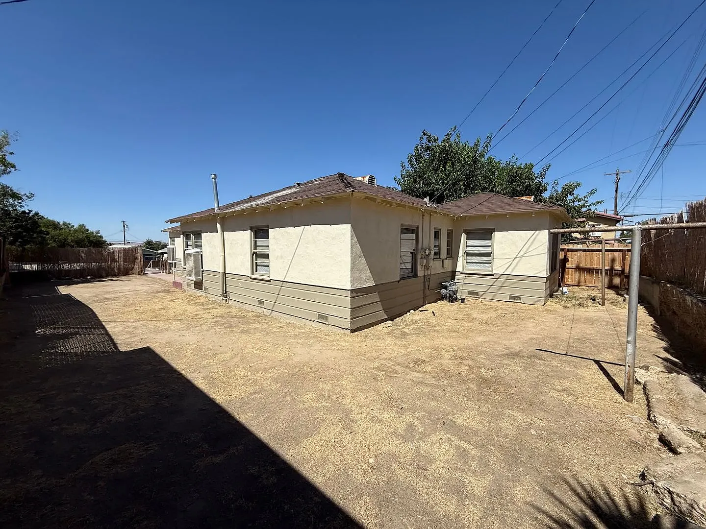 511 Philippine -- West Valley Real Estate — Photo 2