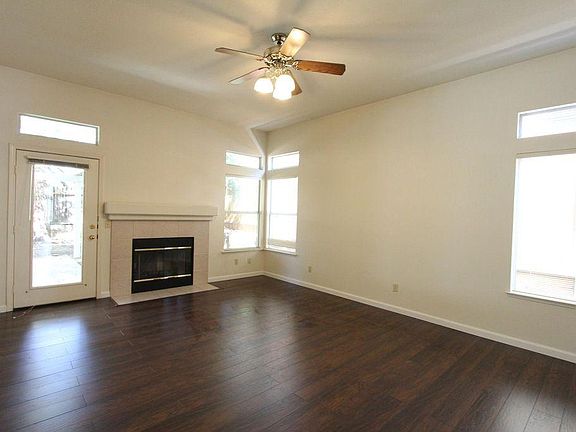 4th image of 196 Bayline Cir