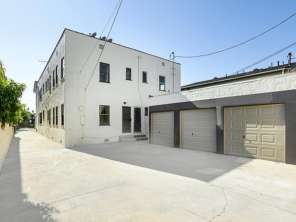 2nd image of 2812 S Bronson Ave #1