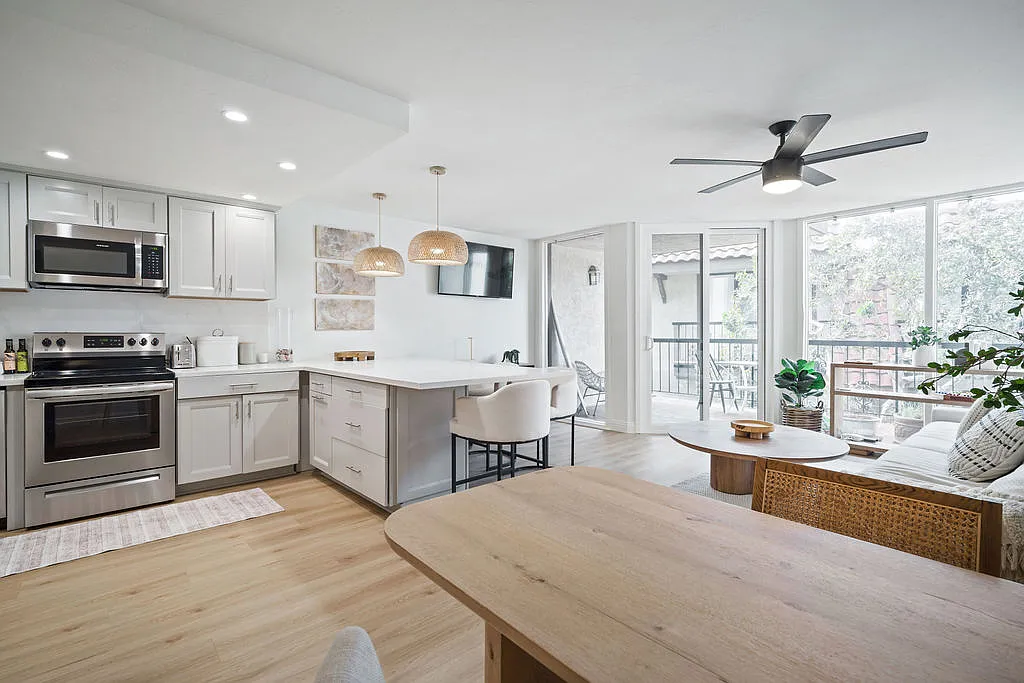 Building Photo - 190 Del Mar Shores Ter #58