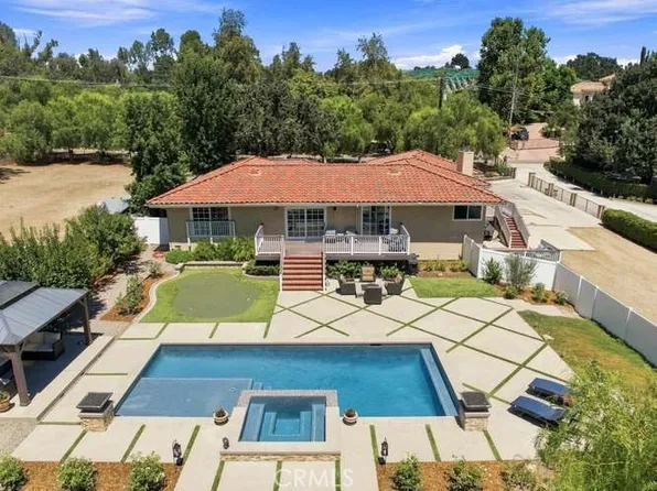 28042 Balkins Dr, Agoura Hills, CA 91301