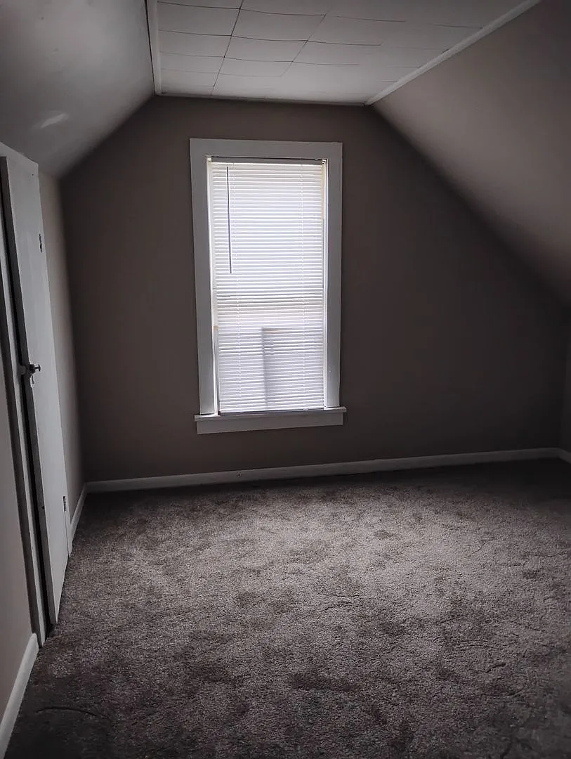 1606 Virginia St — Photo 2