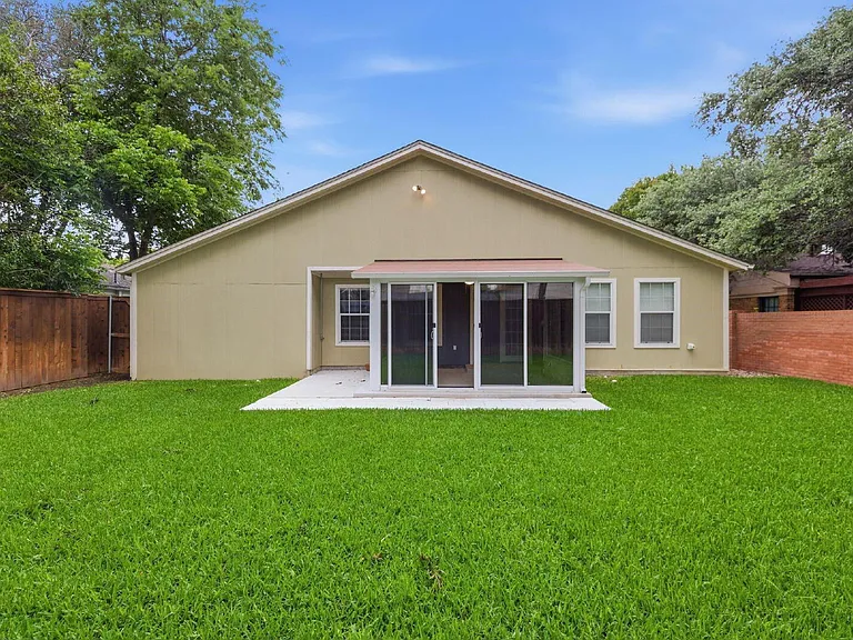 2725 Ryan Place Dr — Photo 31