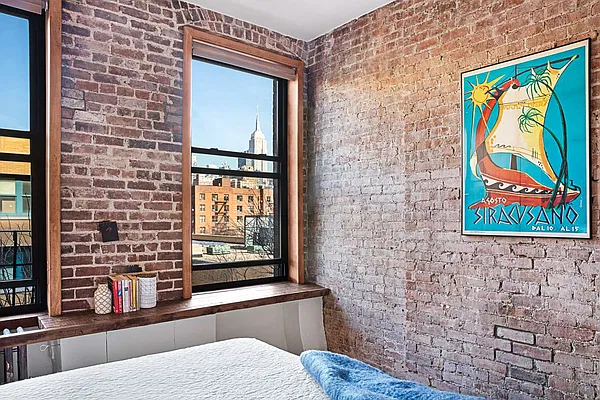 Sold by Compass | media 6