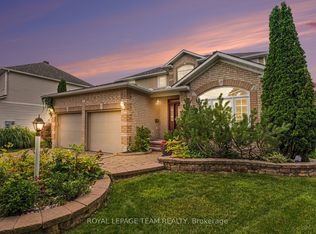 14 Elk Island Ct, Ottawa, ON K2M2V3