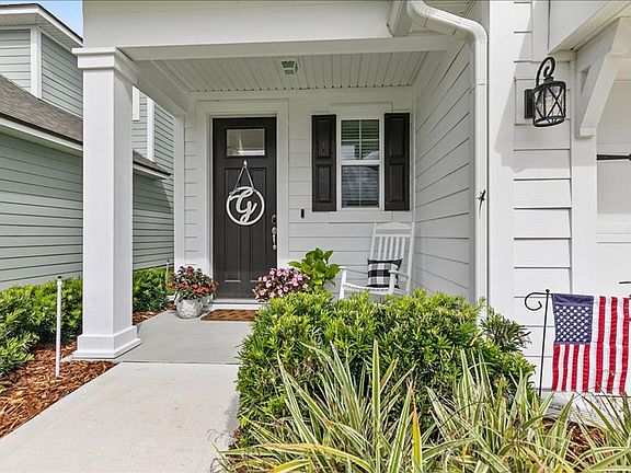 3rd image of 380 Vista Lake Cir