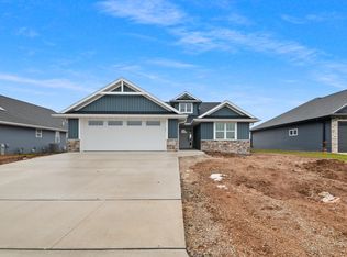 2581 Willow Ct, Green Bay, WI 54311