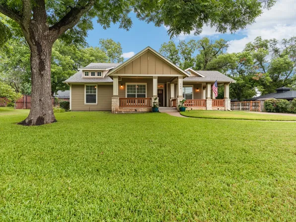 303 S 4th St, Grandview, TX 76050