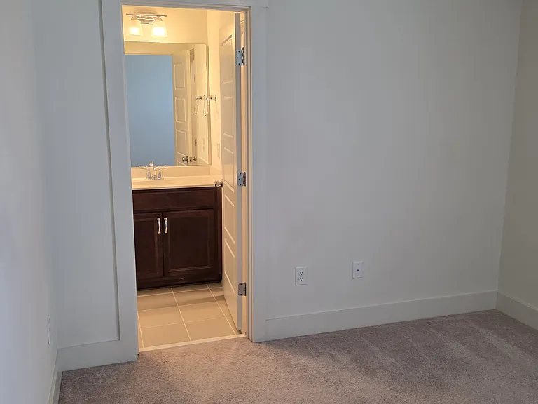 6260 Taylor Rd — Photo 14