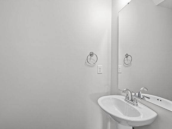 5th image of 596 Count Fleet Ct