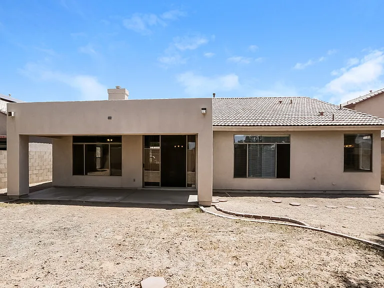 730 N Swallow Ln — Photo 16